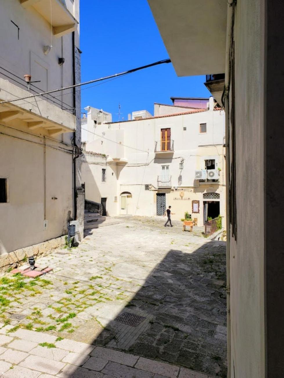 Suite Rotari - Affitti Brevi Italia Monte SantʼAngelo Kültér fotó