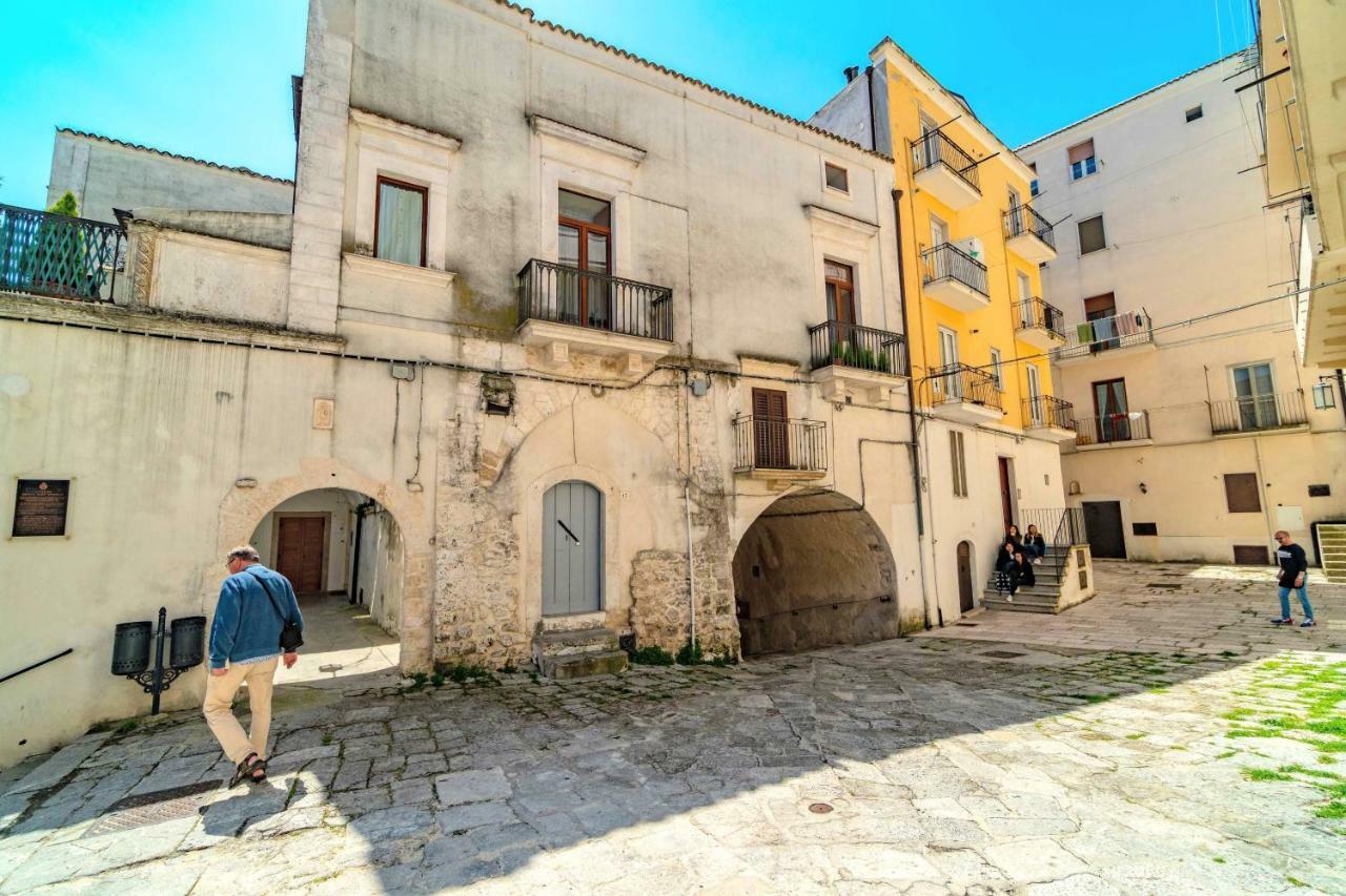 Suite Rotari - Affitti Brevi Italia Monte SantʼAngelo Kültér fotó